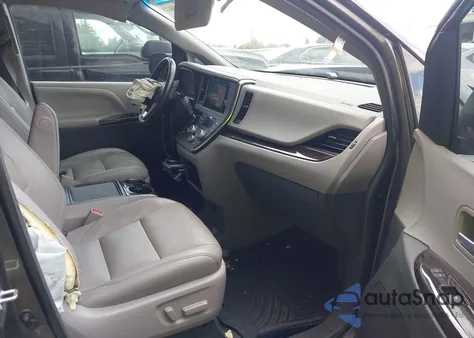 2017 Toyota Sienna Xle 8 Passenger z USA, uszkodzony, nr VIN 5TDYZ3DC1HS851926